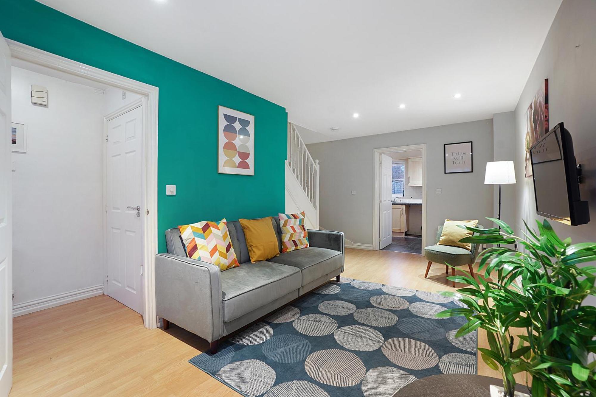Comfortable Stylish Townhouse In Ashford Sleeps 5 Netflix 2 Parking Spaces Perfect For Contractors And Families Екстериор снимка