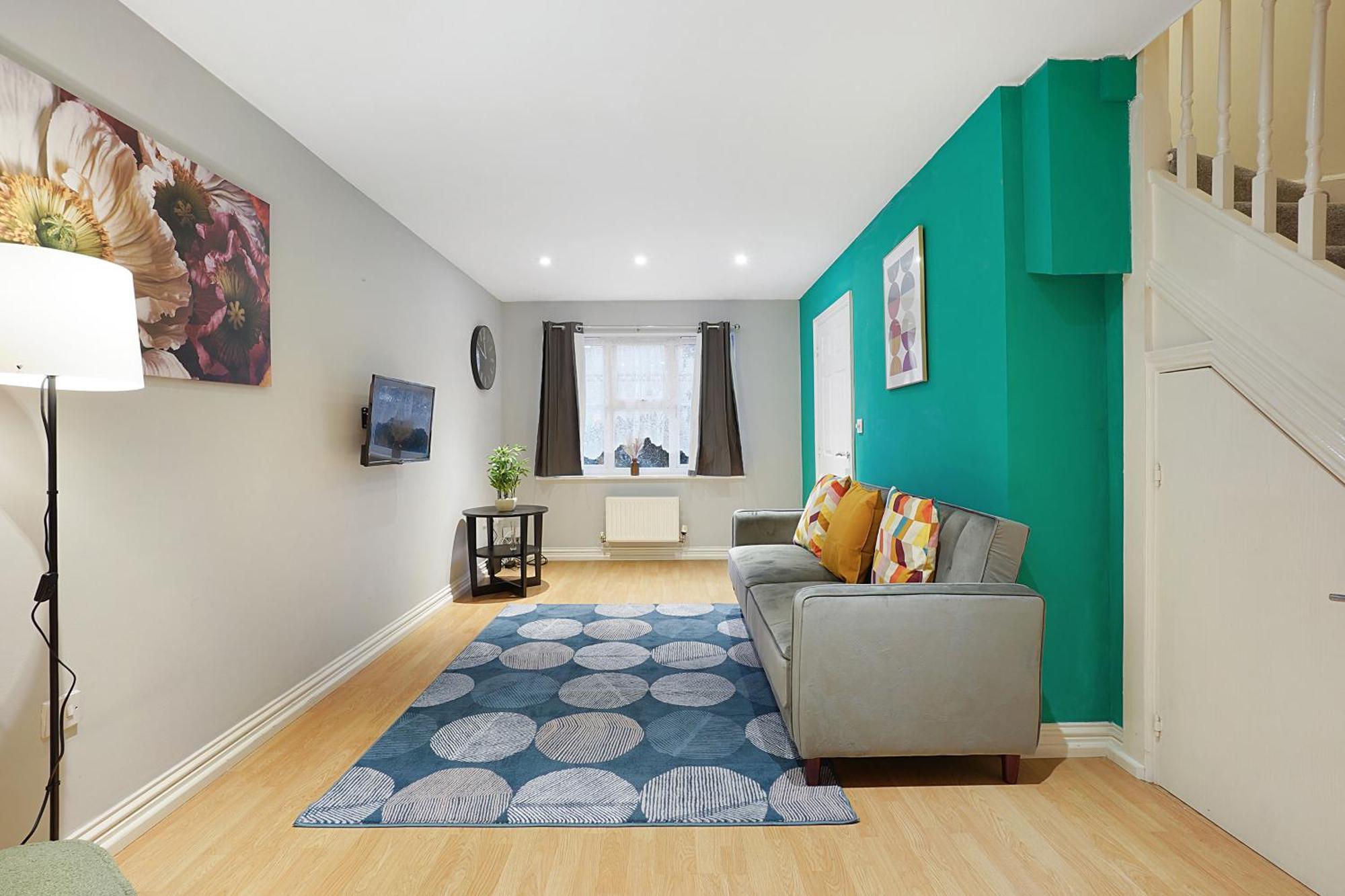 Comfortable Stylish Townhouse In Ashford Sleeps 5 Netflix 2 Parking Spaces Perfect For Contractors And Families Екстериор снимка