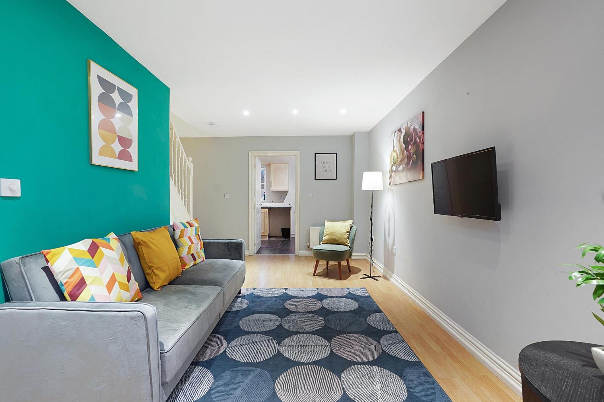 Comfortable Stylish Townhouse In Ashford Sleeps 5 Netflix 2 Parking Spaces Perfect For Contractors And Families Екстериор снимка