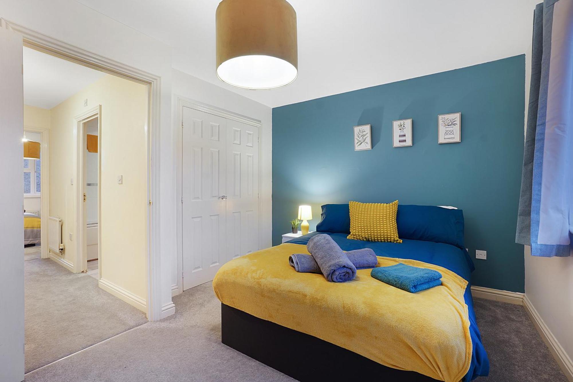 Comfortable Stylish Townhouse In Ashford Sleeps 5 Netflix 2 Parking Spaces Perfect For Contractors And Families Екстериор снимка